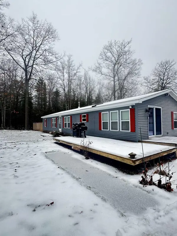 8385 Elevere RD, Green Twp, MI 49753