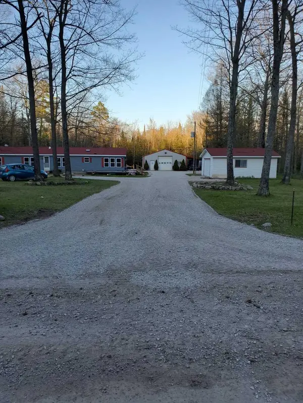 8385 Elevere RD, Green Twp, MI 49753