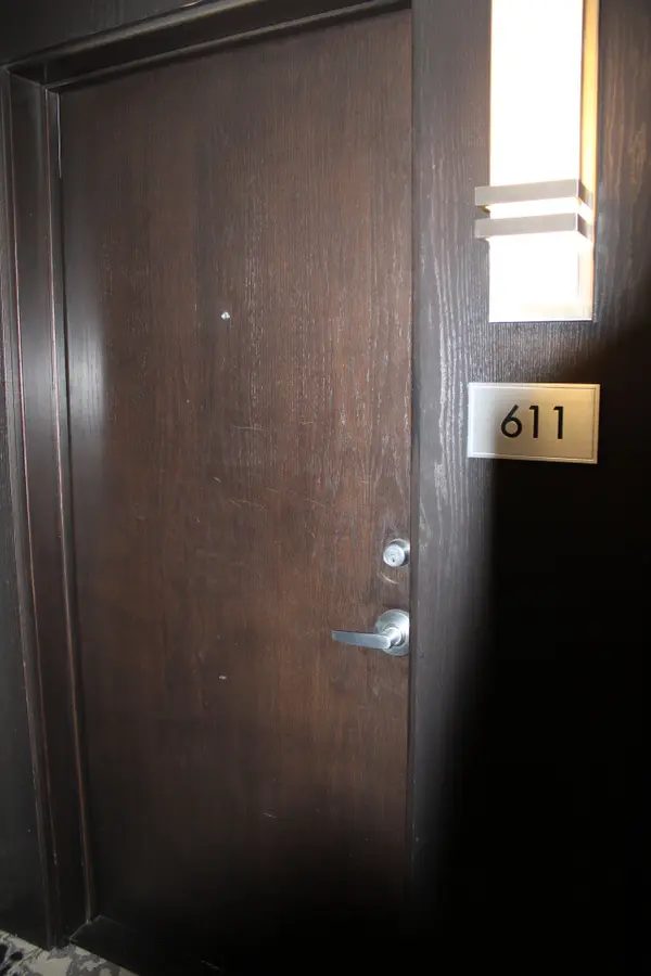 8 York ST #611, Toronto C01, ON M5J 2Y2