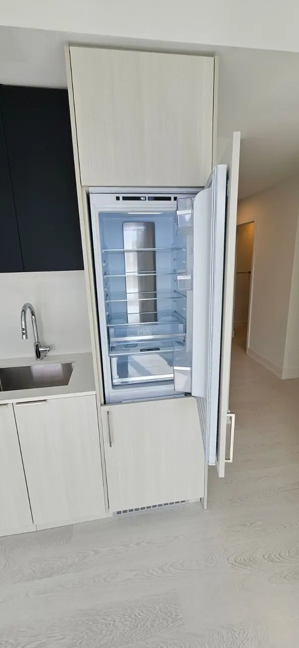 308 Jarvis ST #2713, Toronto C08, ON M5B 0E3