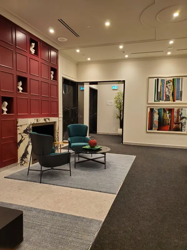 180 Front ST E ##2305, Toronto C08, ON M5A 0A9