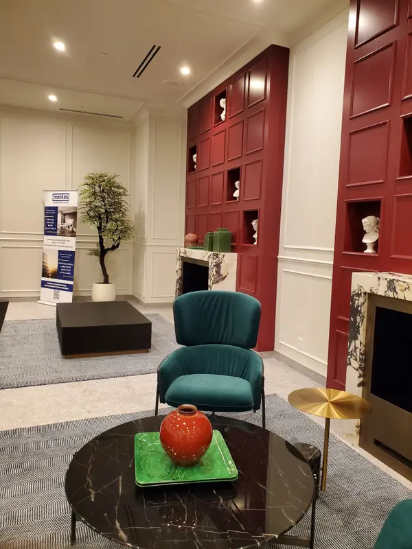 180 Front ST E ##2305, Toronto C08, ON M5A 0A9