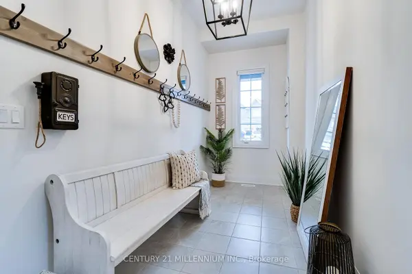 1956 Don White CT, Oshawa, ON L1K 1A1