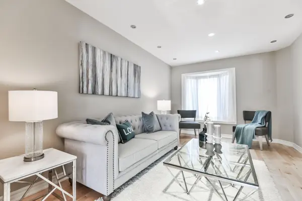 3 Gandy CT, Ajax, ON L1T 3T7