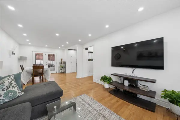 39 Baldwin LN, Barrie, ON L4N 2W2