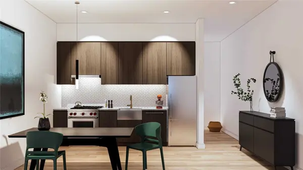 196 Burton AVE, Barrie, ON L4N 2R6