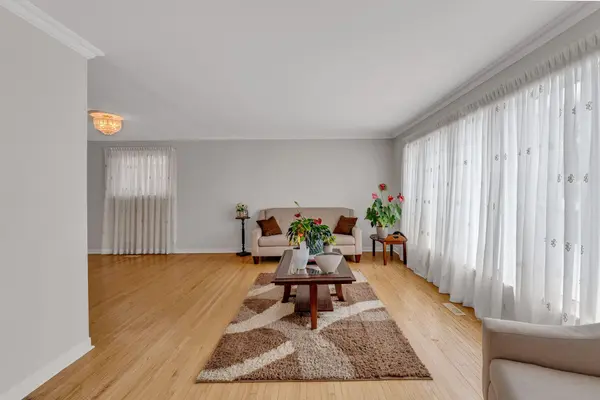 56 Brookland DR, Brampton, ON L6T 2M5