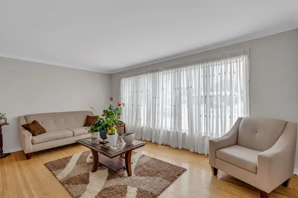 56 Brookland DR, Brampton, ON L6T 2M5