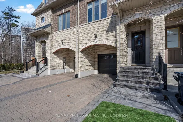 74 Dryden WAY, Toronto W09, ON M9R 0B2