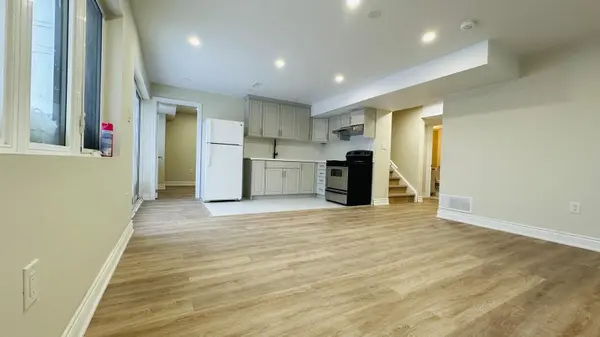 290 WOODBINE AVE #Lower, Kitchener, ON N2R 0P7