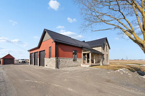 12099 County 38 RD, North Dundas, ON K0C 2K0