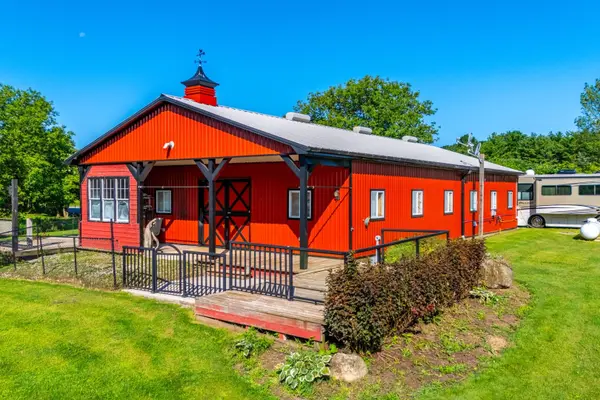 2172 Centre RD W, Hamilton, ON L0P 1B0