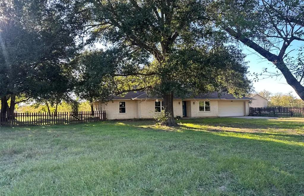 208 Hogg Street, Streetman, TX 75859
