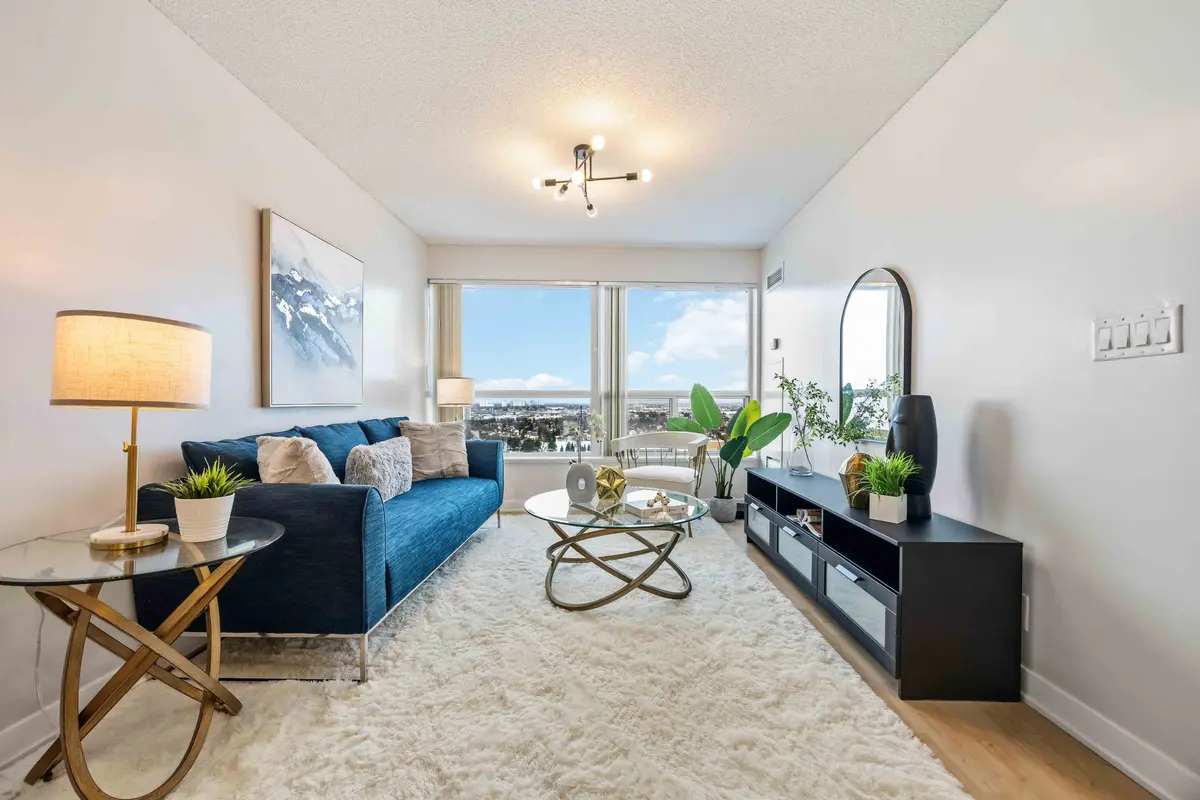 38 Lee Centre DR #2116, Toronto E09, ON M1H 3J7