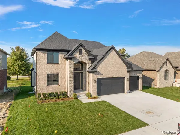 34914 Cardinal LN, Richmond, MI 48062