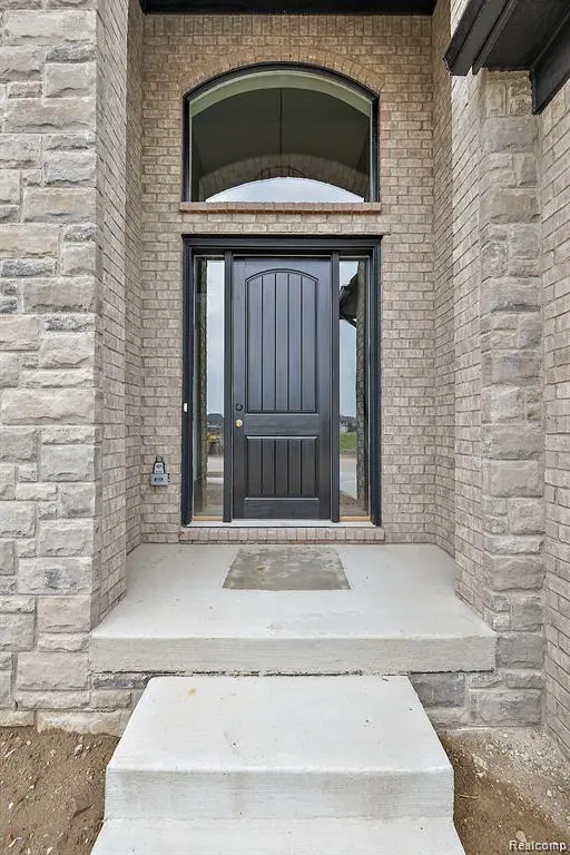 34914 Cardinal LN, Richmond, MI 48062