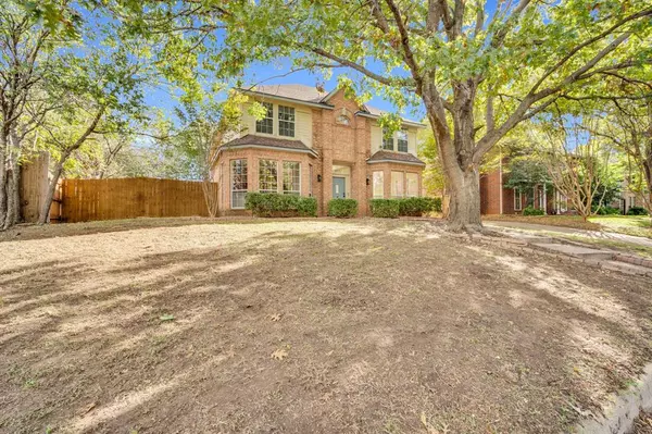 7609 Grassland Drive, Fort Worth, TX 76133