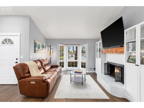 17089 SW LYNNLY WAY, Sherwood, OR 97140