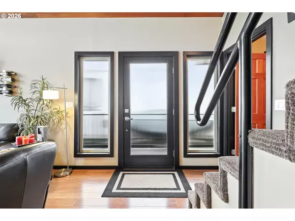 Portland, OR 97211,331 NE Bridgeton #10