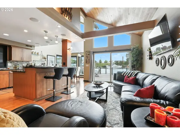 331 NE Bridgeton #10, Portland, OR 97211