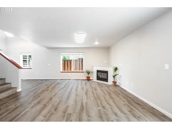 9132 SE CLINTON ST, Portland, OR 97266