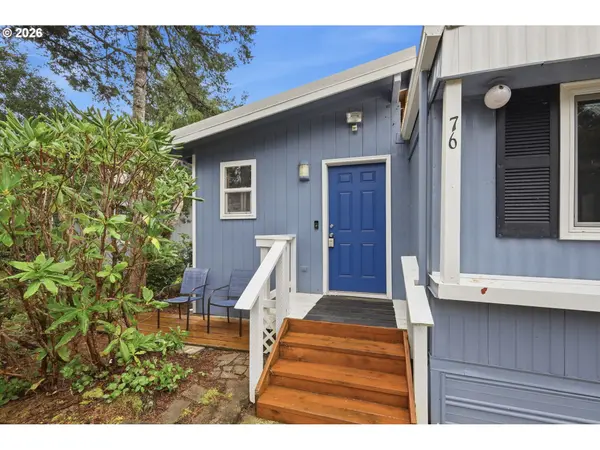 Florence, OR 97439,1600 RHODODENDRON DR #76