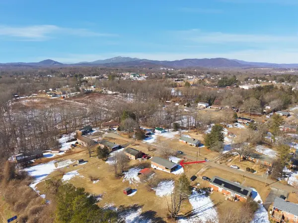 163 Loch Lane, Amherst, VA 24521