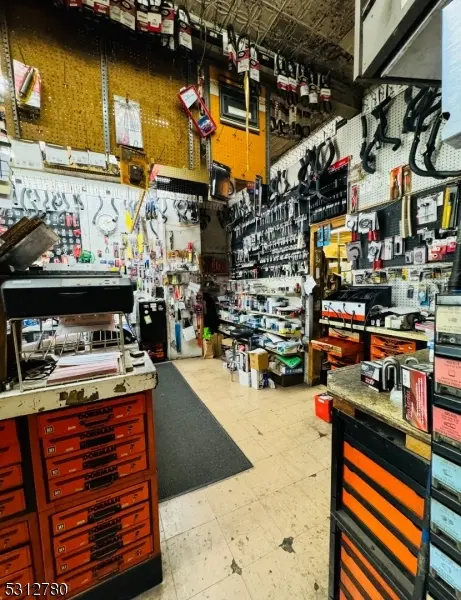 659 Elizabeth Ave, Elizabeth City, NJ 07206