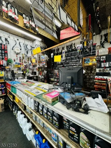 659 Elizabeth Ave, Elizabeth City, NJ 07206