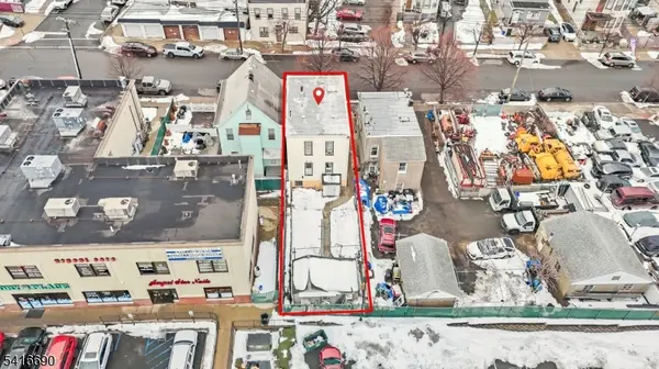 82 Randolph Ave, Clifton City, NJ 07011