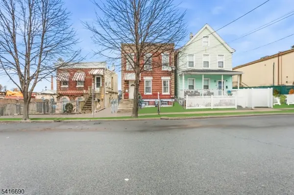 82 Randolph Ave, Clifton City, NJ 07011