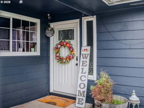 889 45TH AVE NE, Salem, OR 97301