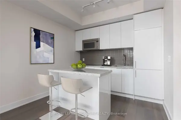 88 Cumberland ST #409, Toronto C02, ON M5R 1A3