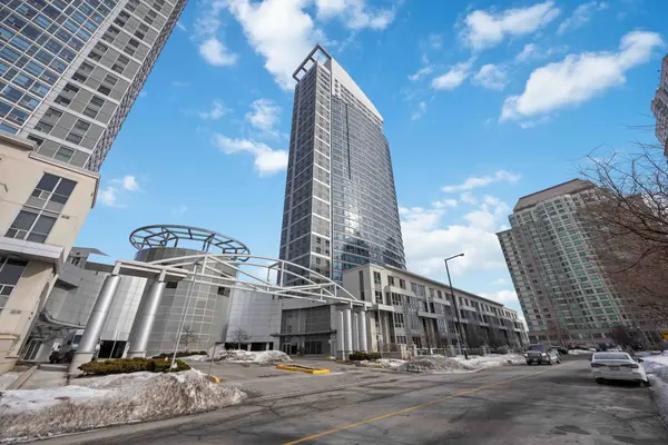 38 Lee Centre DR #2116, Toronto E09, ON M1H 3J7