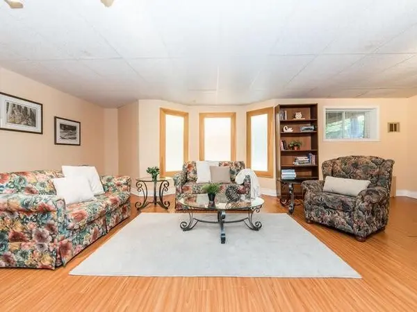 22 Daines DR #Basement, Whitby, ON L1R 2E9