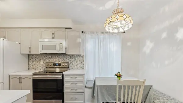 31 Natanya BLVD, Georgina, ON L4P 3R4