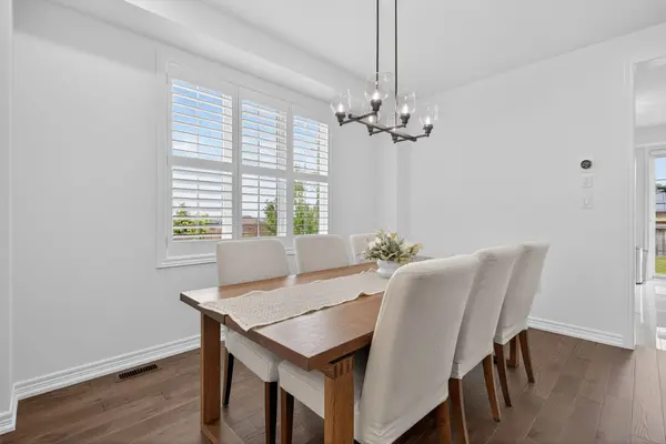 113 Sutcliffe WAY, New Tecumseth, ON L9R 0N9