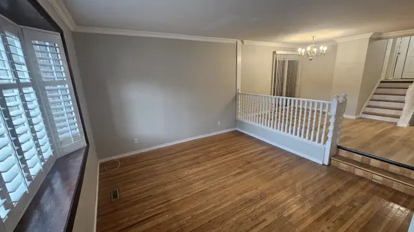 3413 Rockwood DR, Burlington, ON L7N 3H6