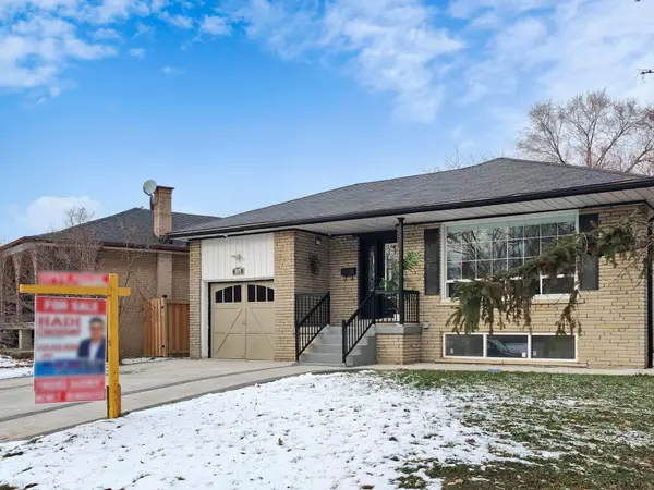 189 Kingsview BLVD, Toronto W09, ON M9R 1V7