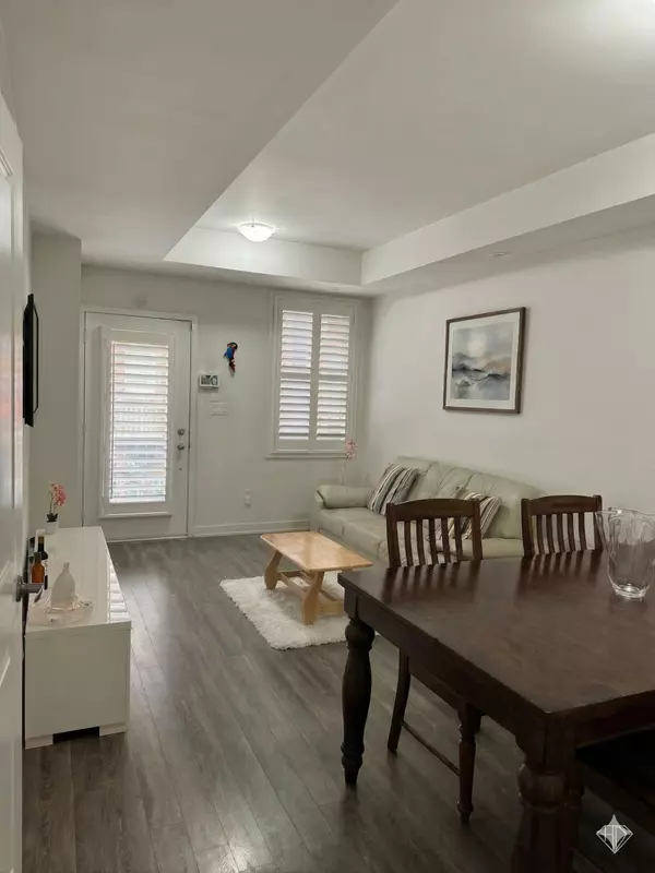 Toronto W05, ON M3K 0A4,869 Wilson AVE #33