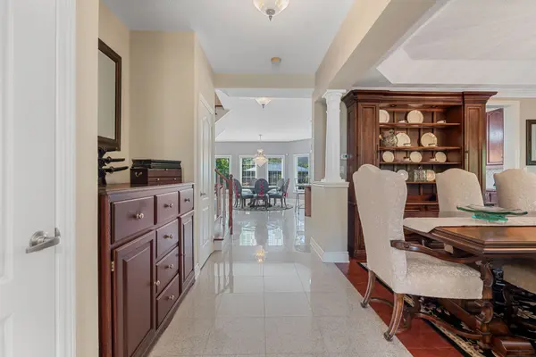 26 Louvain DR, Brampton, ON L6P 1W6