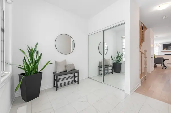 151 Minikan ST, Blossom Park - Airport And Area, ON K1X 0E5