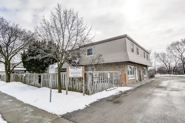 80 Brooklyne RD #2, Cambridge, ON N1R 1C8
