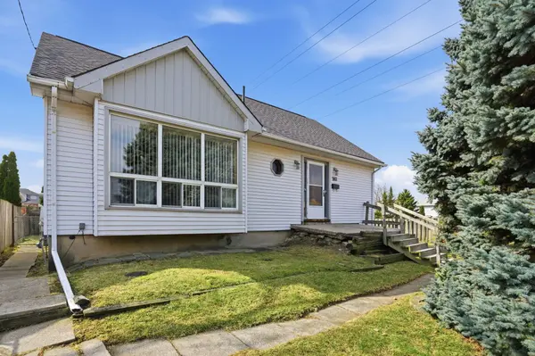 560 STONE CHURCH RD E, Hamilton, ON L8W 1A6