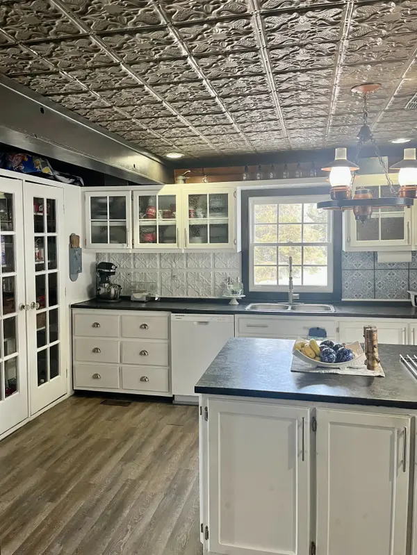 461 Lower Faraday RD, Faraday, ON K0L 1C0