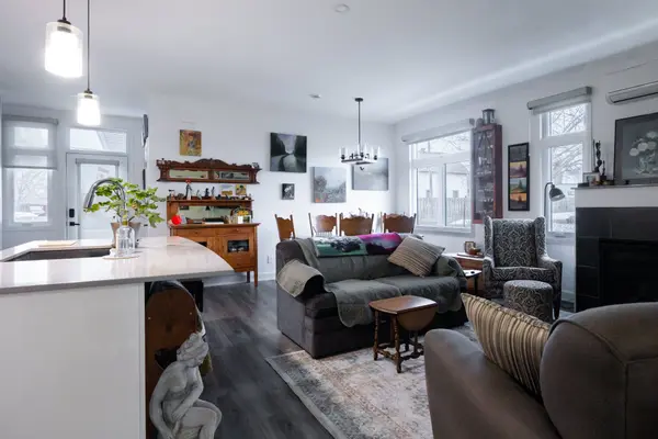 12 Elgin ST W, North Glengarry, ON K0C 1A0