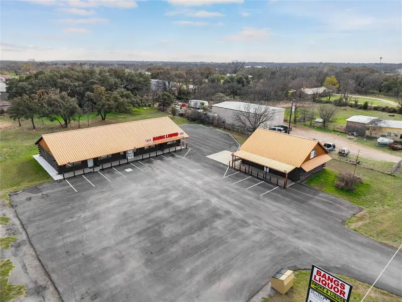 805 E Hall Street, Bangs, TX 76823