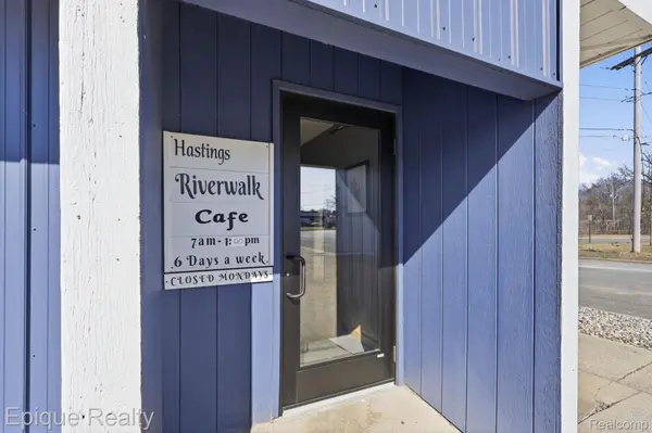 228 N Jefferson ST, Hastings, MI 49058