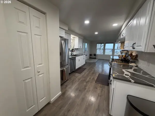 3647 SW HIGHWAY 97, Madras, OR 97741