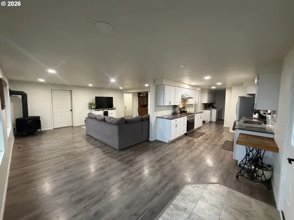 3647 SW HIGHWAY 97, Madras, OR 97741